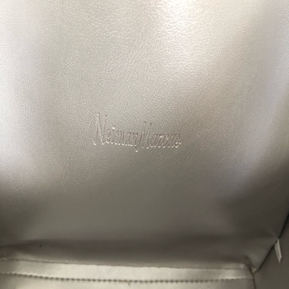 SOLD 🥂 Neiman Marcus Rose Gold Tote Bag - Picture 6 of 6